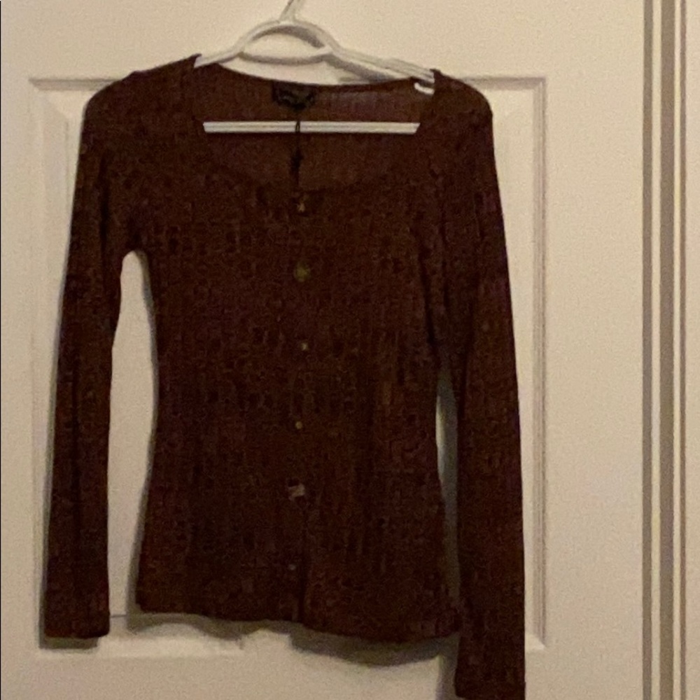 Women’s lightweight long sleeve sweater size M